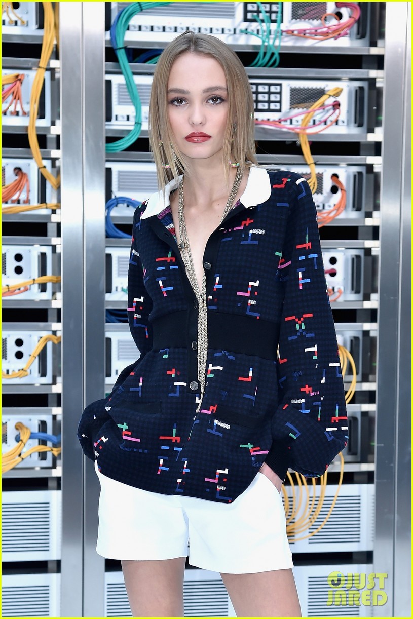 Full Sized Photo of lily rose depp chanel show paris 10 | Lily-Rose