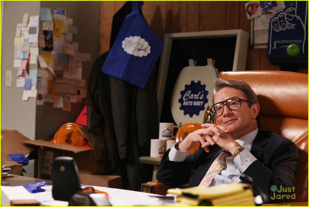 Full Sized Photo of lily luke halloween costumes modern family tonight 22 Nolan Gould is The