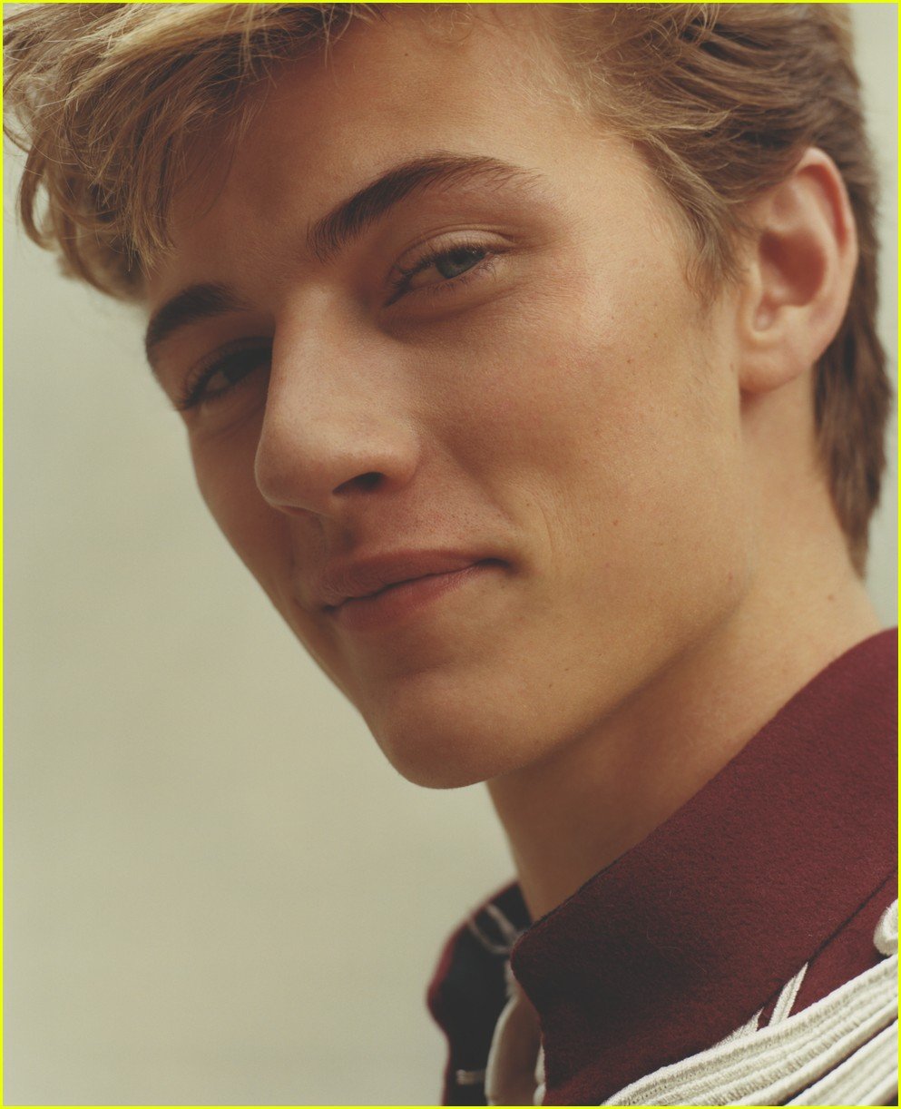 Lucky Blue Lucky Blue Smith Still Doesn't Feel Famous | Photo 1038949 - Photo