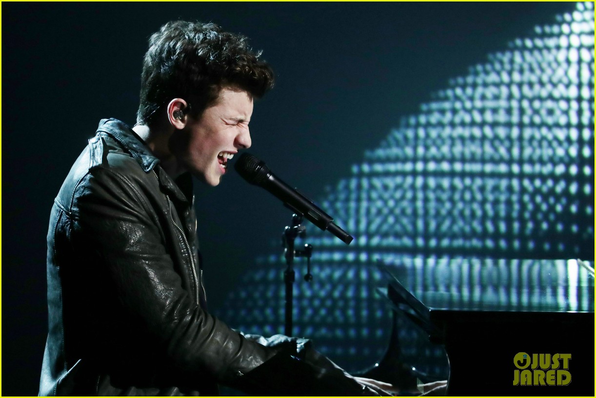 Shawn Mendes Performs on X Factor Right After BBC Radio 1 Teen Awards