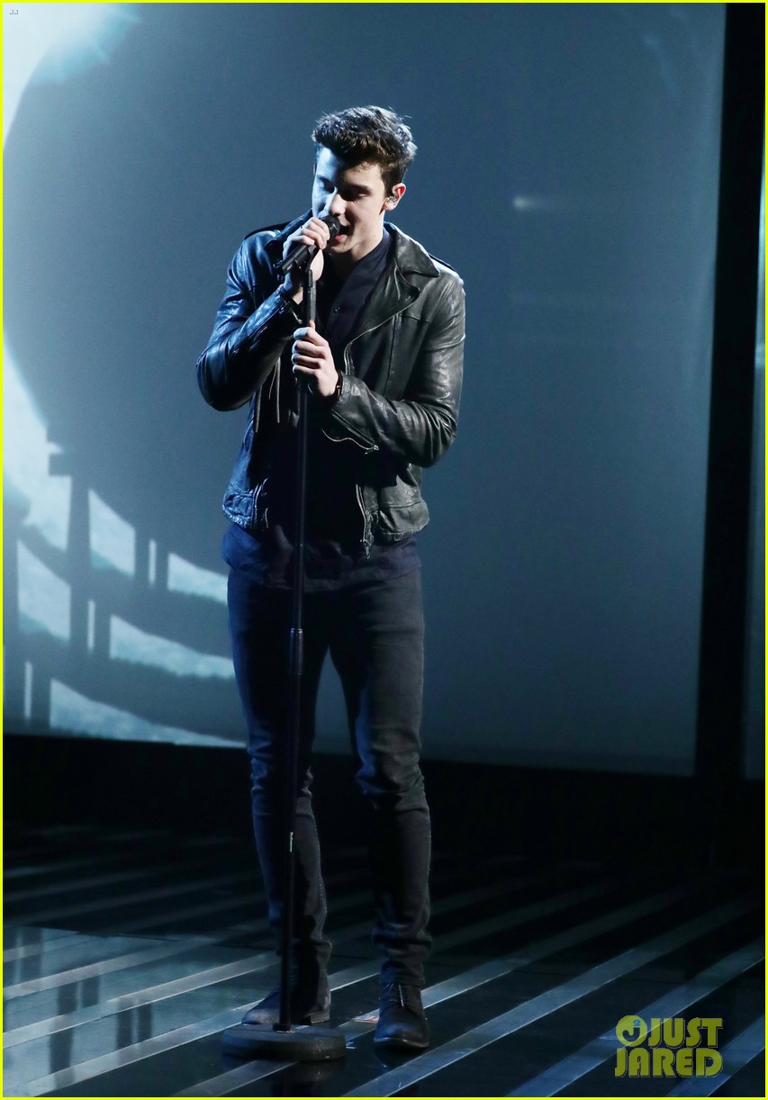 Full Sized Photo of shawn mendes pulls double performance duty in