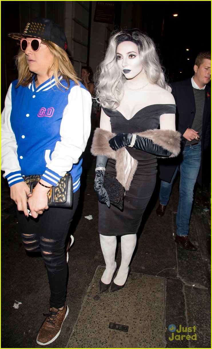 Little Mix Ladies Reveal Halloween Costumes For Party In London Photo