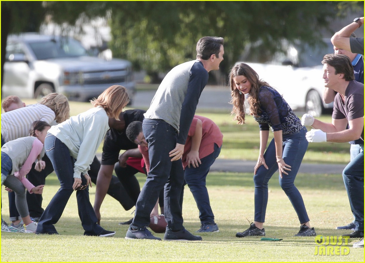 Modern Family' Kids Take on Adults in a Game of Football: Photo 1036858, Ariel Winter, Aubrey Anderson-Emmons, Modern Family, Nolan Gould, Rico  Rodriguez, Sarah Hyland Pictures