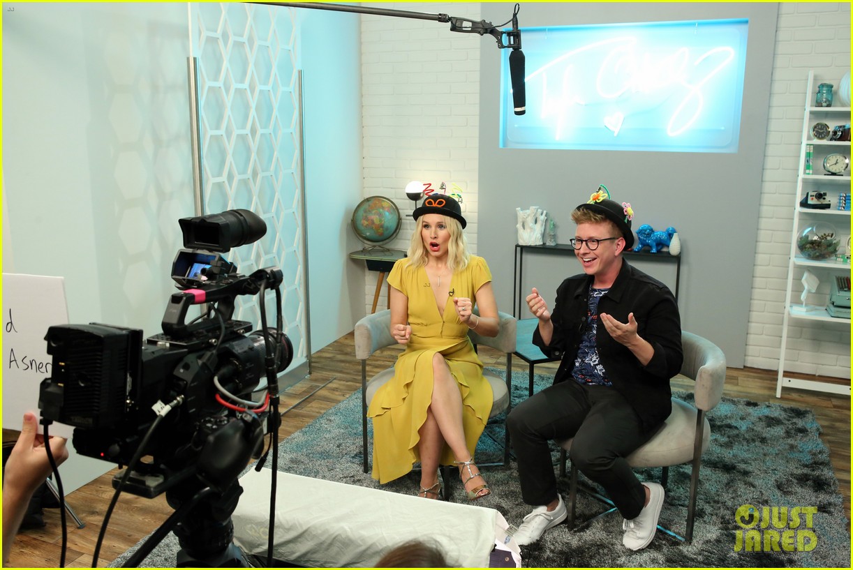 Tyler Oakley Gets 'Frozen' Stars to Reveal Sequel Secrets and More