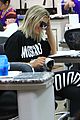 sofia richie dressed up her dog for a trip to the nail salon 03