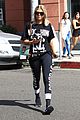 sofia richie dressed up her dog for a trip to the nail salon 04