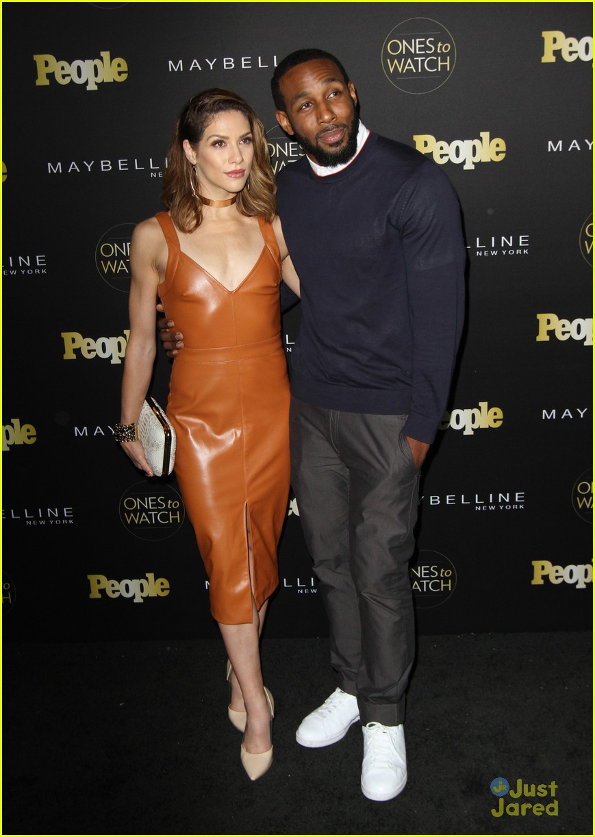 BFFs Sharna Burgess & Peta Murgatroyd Hit People's Ones to Watch Party