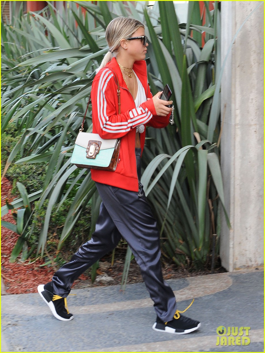 sofia richie hits a studio with bronte blampied 04