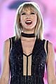 taylor swift perfoms only full concert of 2016 at formula one sings this is what you came for 01