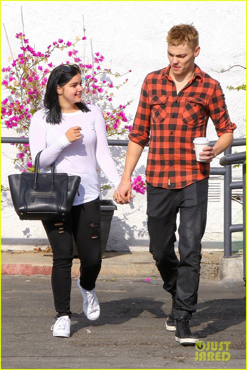 Ariel Winter Is Dating The 100's Levi Meaden! Photo 1053106 Photo