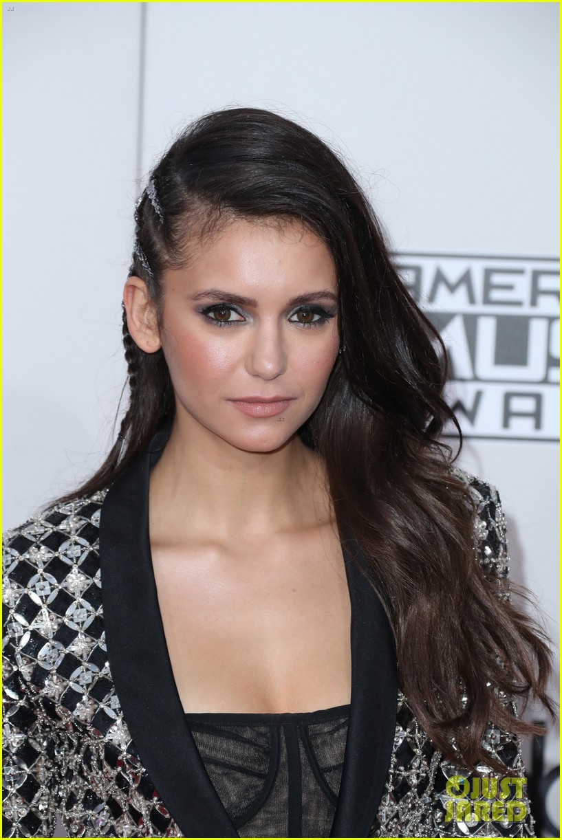 nina dobrev drake reunion american music awards 2016 08