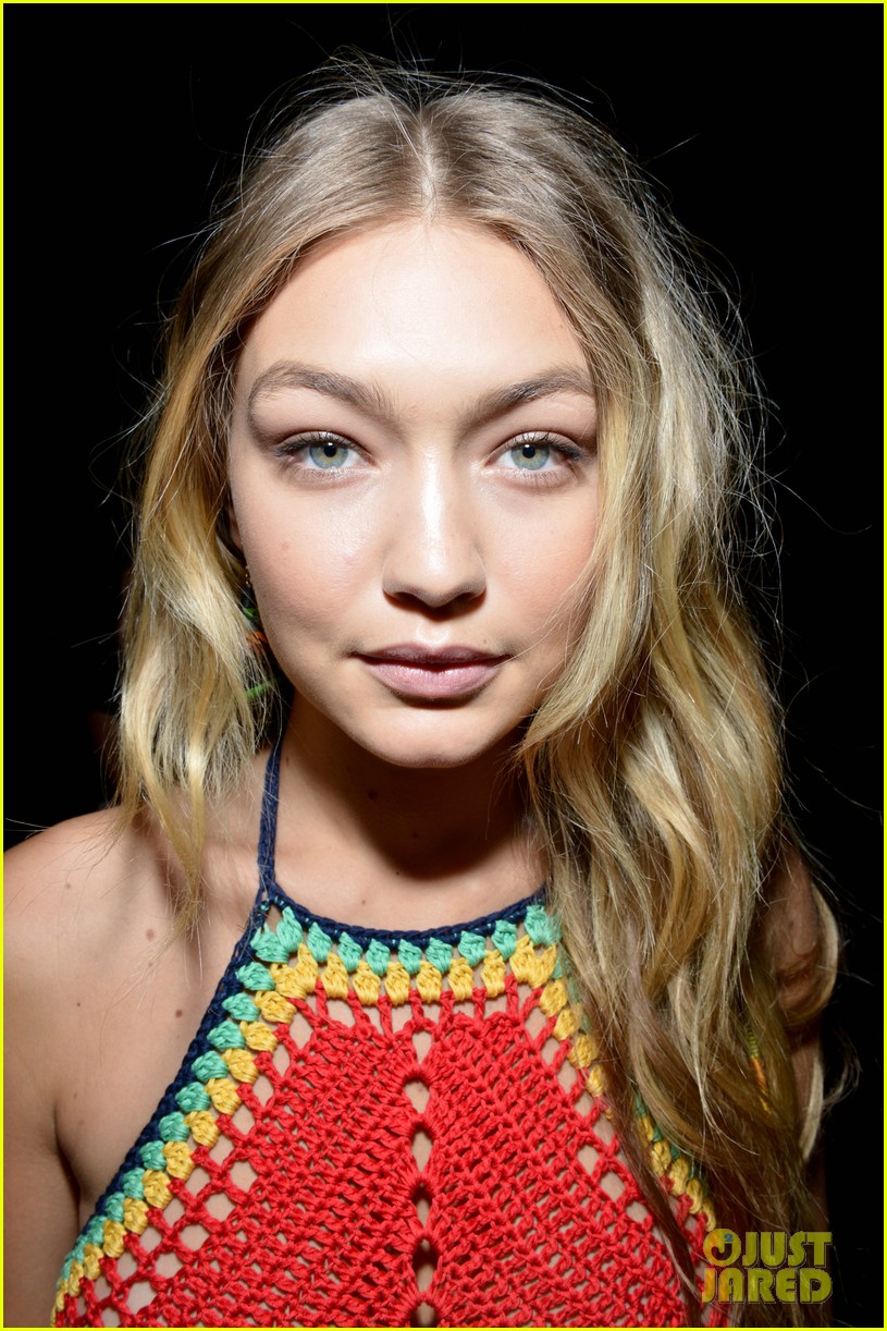 Gigi Hadid Dubbed 'Not Quite as Thin' as Other Models Then Proceeds to  Become Biggest Supermodel in the World (Score!): Photo 1046874 | Gigi Hadid  Pictures | Just Jared Jr.