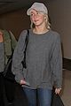 julianne hough goes makeup free for a flight out of lax 01