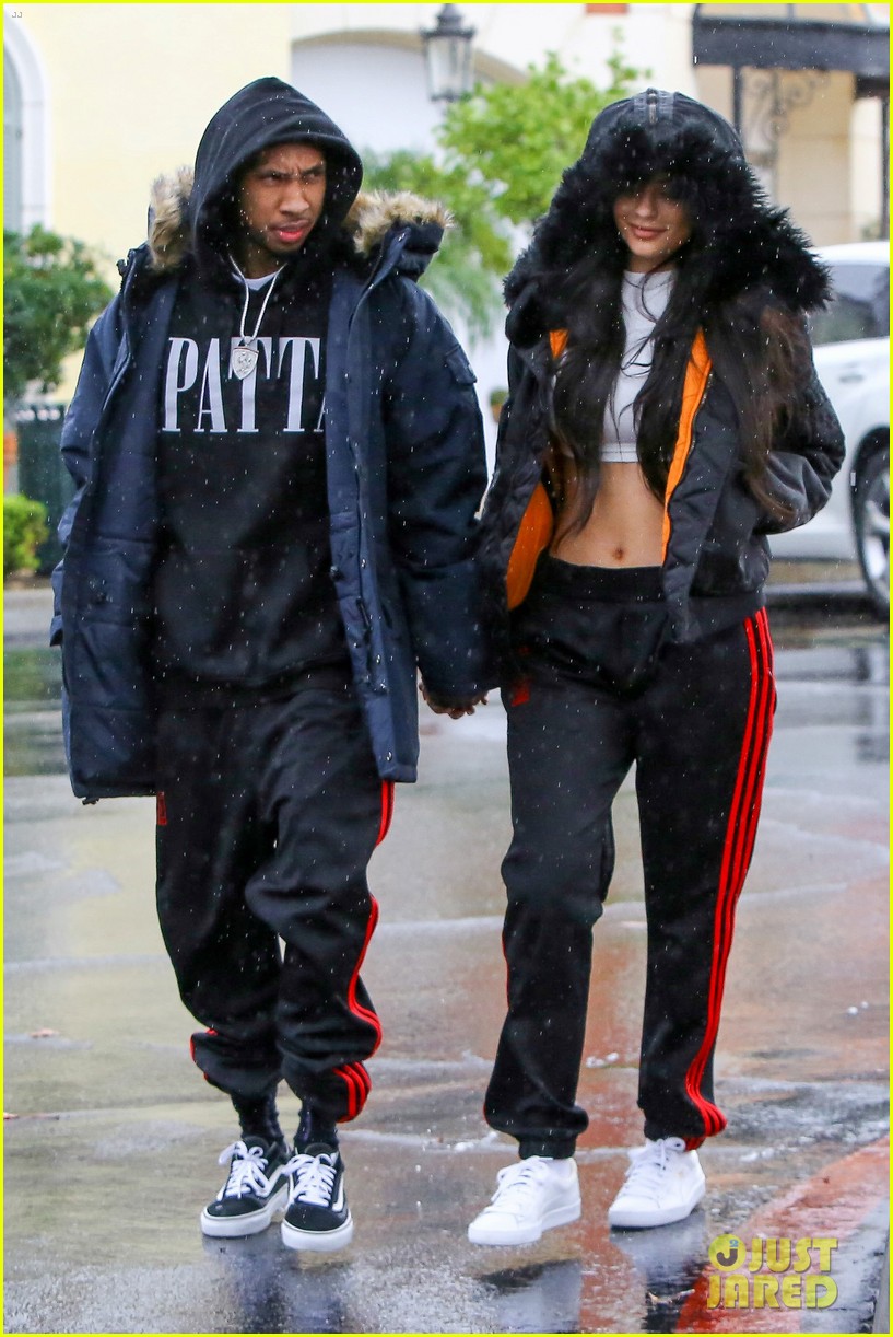 Kylie Jenner & Tyga Wear Matching Outfits in the Rain! | Photo 1053238 ...