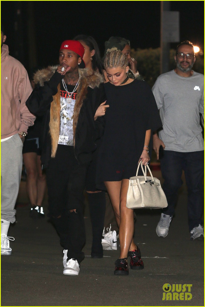 Full Sized Photo Of Kylie Jenner Couples Up With Tyga At Kanye West Concert 12 Kylie Jenner