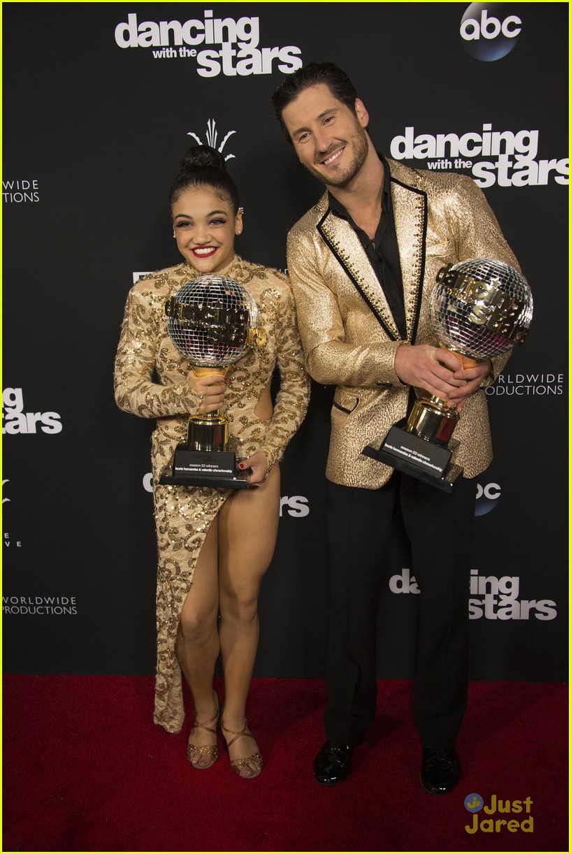 Full Sized Photo Of Laurie Hernandez Val Chmerkovskiy Dwts Win Final Five React 30 The Final 