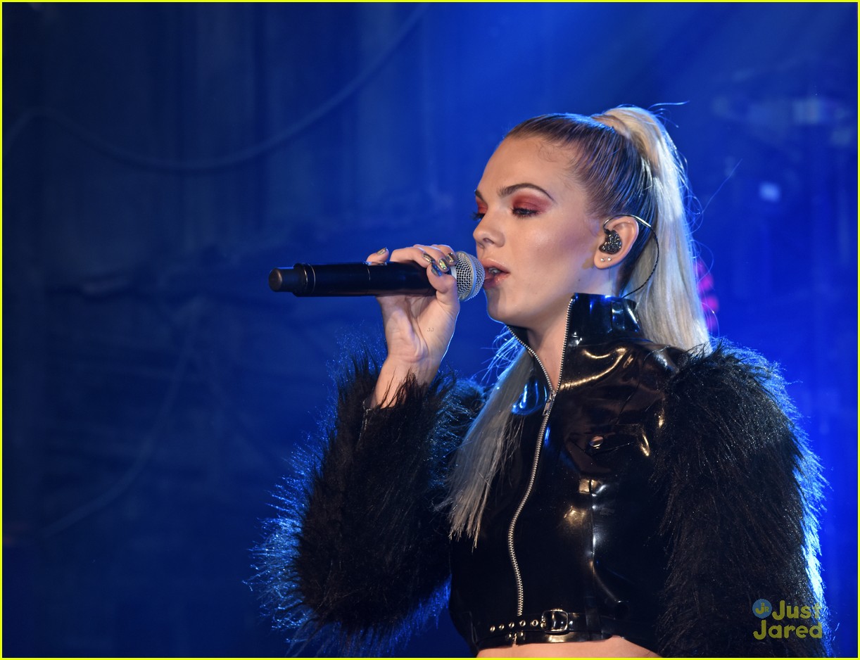 X Factor's Louisa Johnson To Perform at Oxford Street Lights Switch On ...