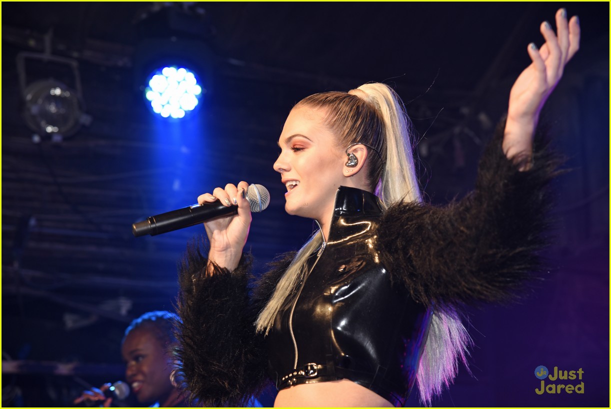 X Factor's Louisa Johnson To Perform at Oxford Street Lights Switch On ...