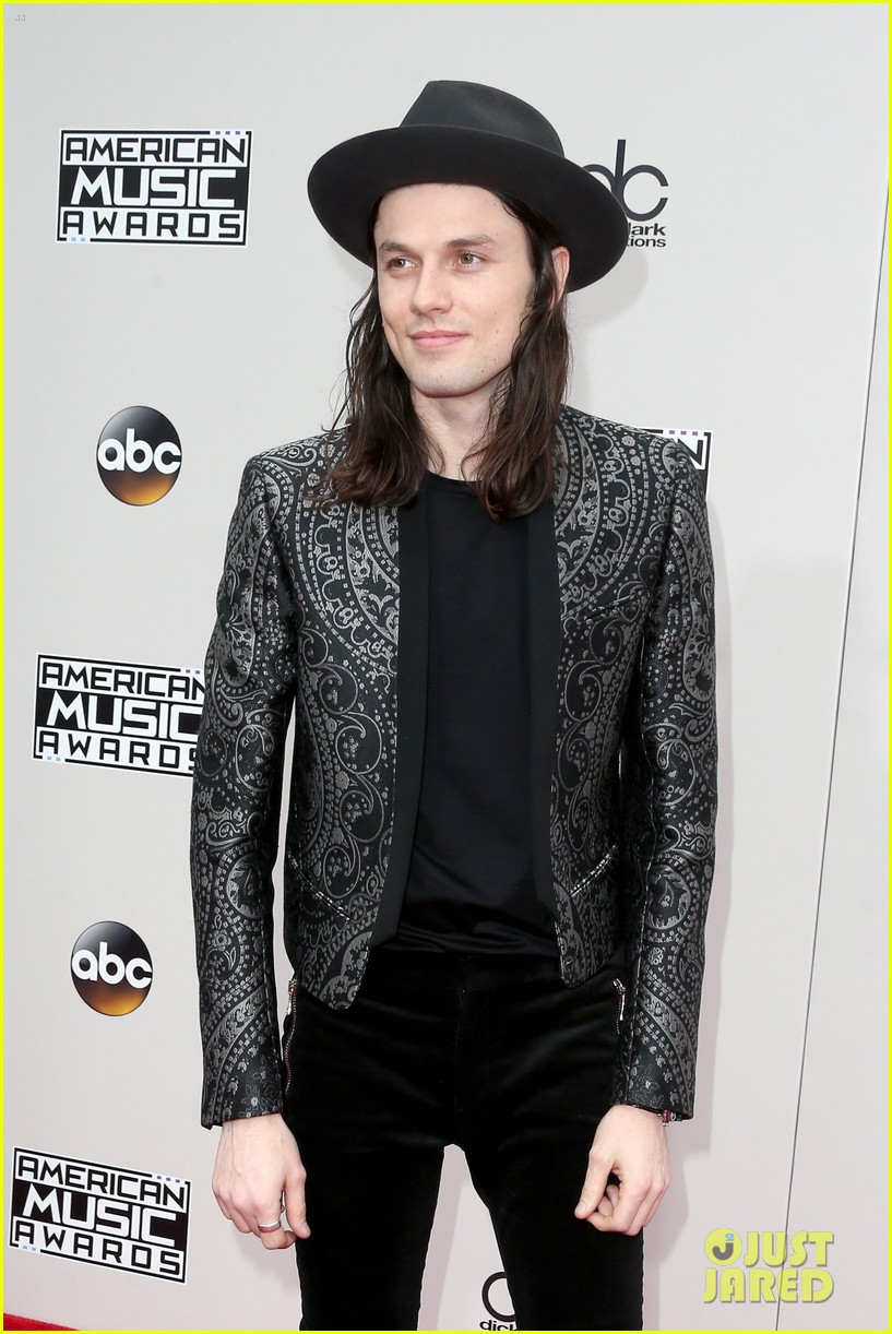 niall horan james bay 2016 amas 03