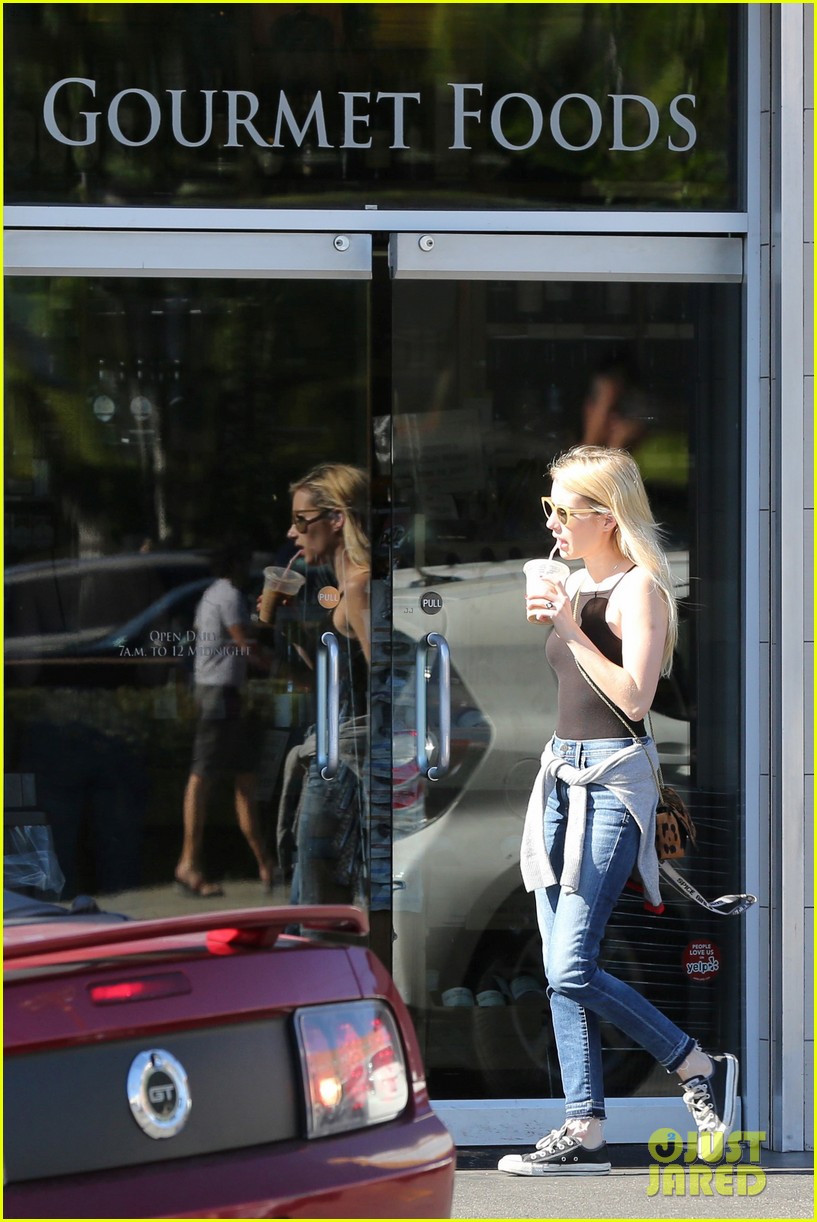 Full Sized Photo of emma roberts hung out with friends and lemurs over