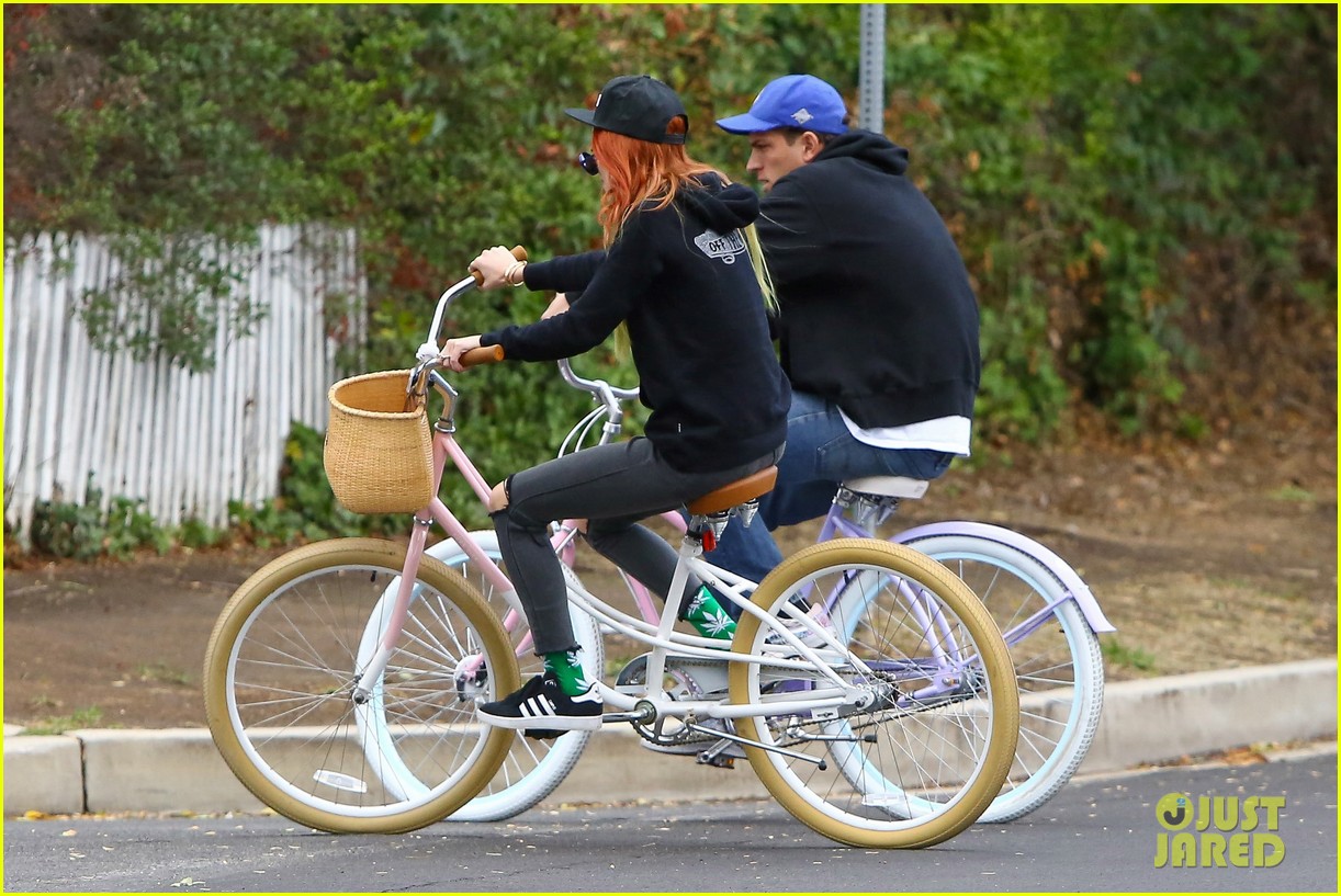 Full Sized Photo of bella thorne bike ride sunday 13 | VIDEO: Bella