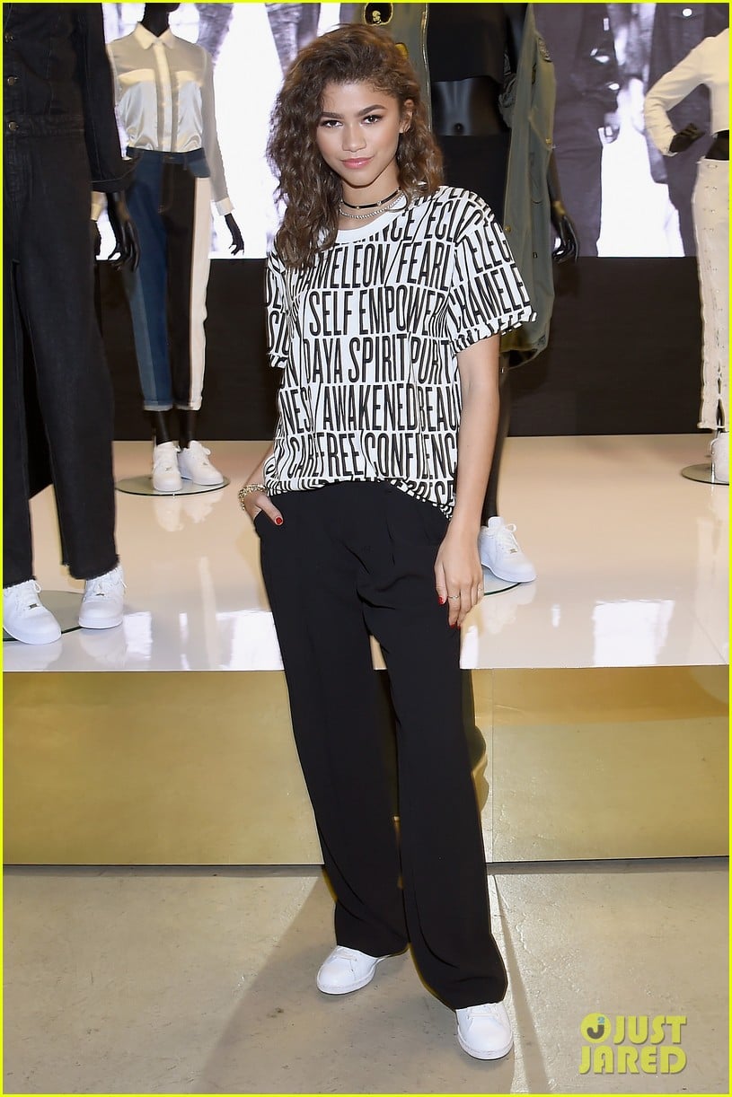 Zendaya Launches Her Clothing Line Today in New York | Photo 1046806