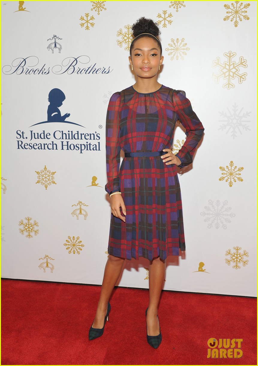 Olivia Holt, Yara Shahidi, & Brec Bassinger Show Off Fashion Style at