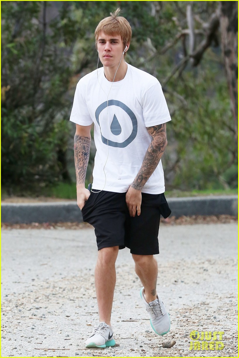 Justin Bieber Charged For Allegedly Assaulting Photographer in ...