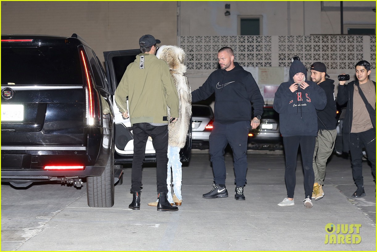 Justin Bieber Hangs in LA After Quick Trip Out of Town | Photo 1059273 ...