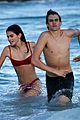 cindy crawford family spend christmas at beach 03