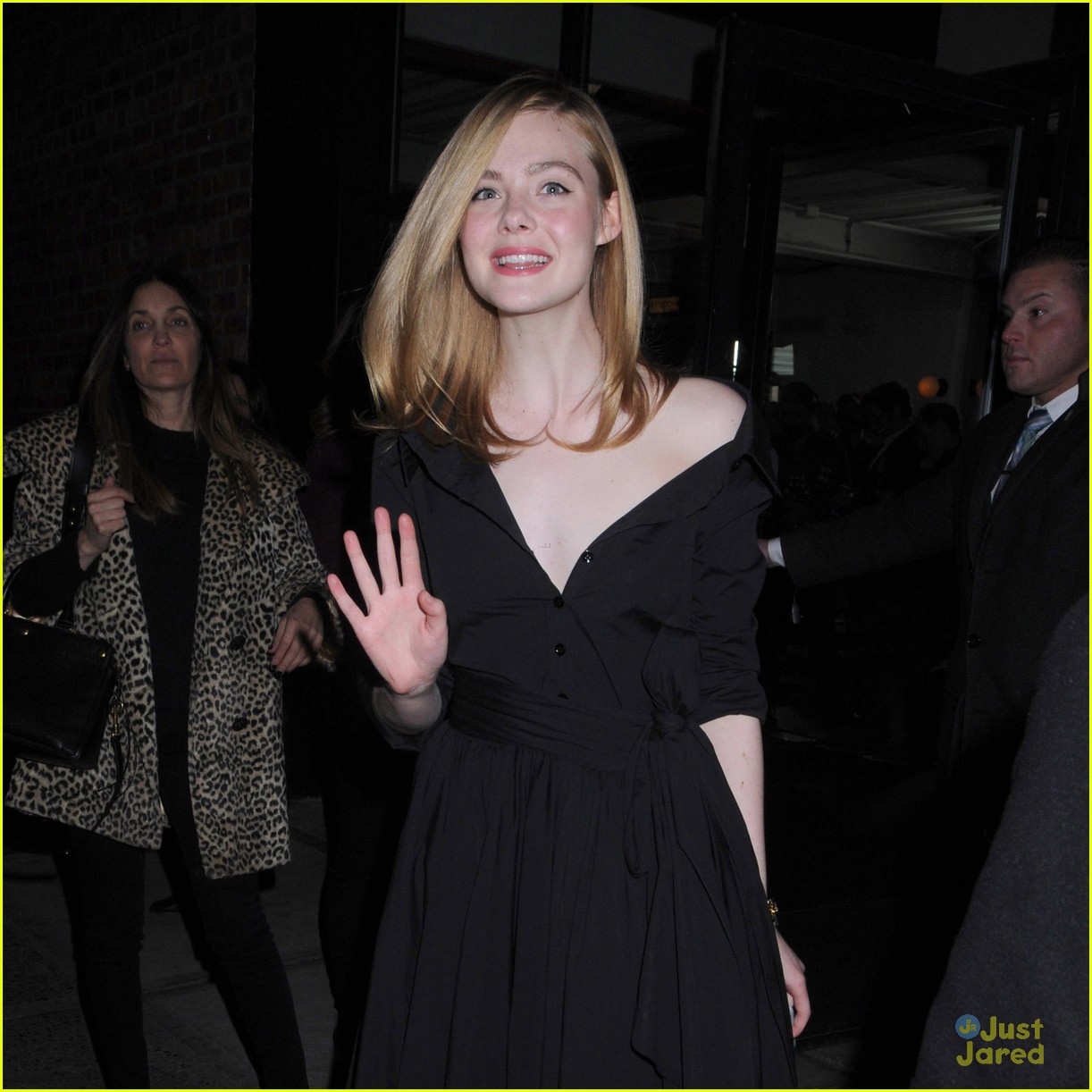 Elle Fanning Took A Tumble While Roller Skating With Friends Photo