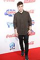 shawn mendes flies to london for jingle bell ball right after snl 05