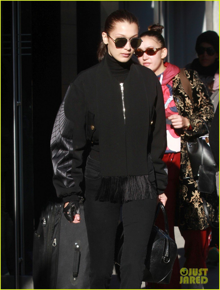 Bella Hadid Bundles Up While Stepping Out in NYC | Photo 1059415 ...