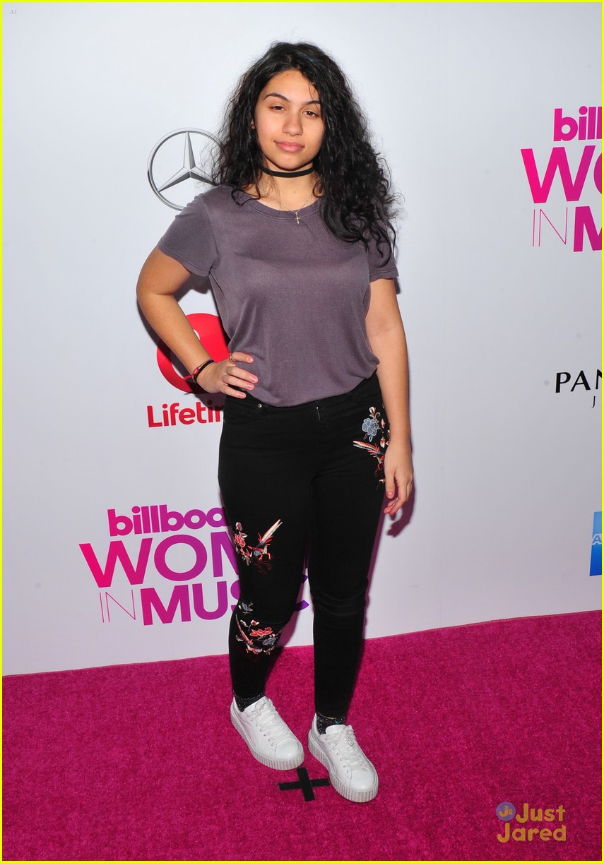 Alessia Cara Honored at Billboard's Women In Music By Hailee Steinfeld ...