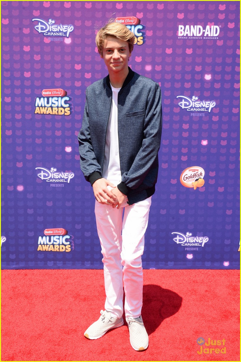 Henry Danger's Jace Norman Keeps His Style 'Comfortable & Cool' | Photo