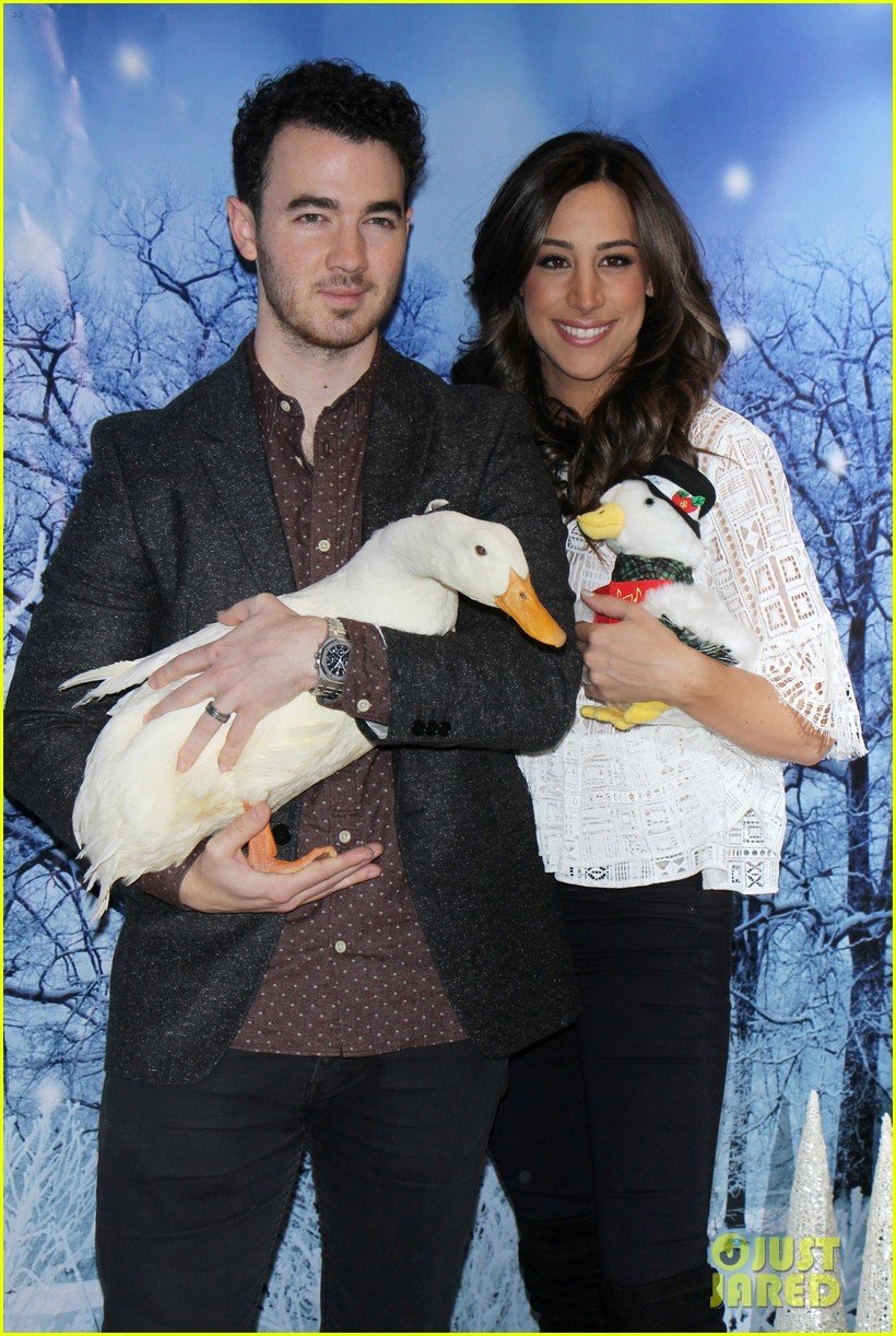 Kevin And Danielle Jonas Have Been Married For Seven Years Photo 1059344 Photo Gallery Just