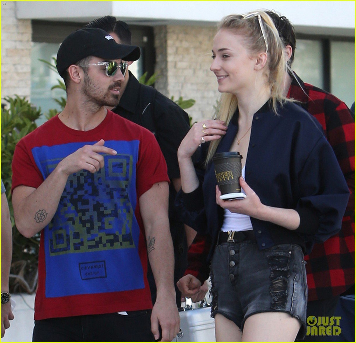 Joe Jonas & Game of Thrones' Sophie Turner Kick Off New Year's Weekend