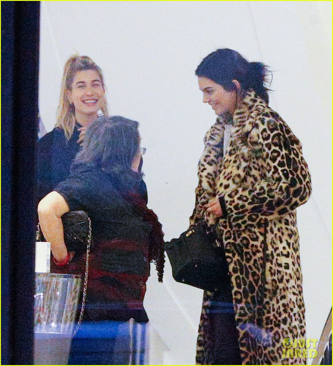 Kendall Jenner Offers Silly Gag Gift Ideas For Your Friends! | Photo