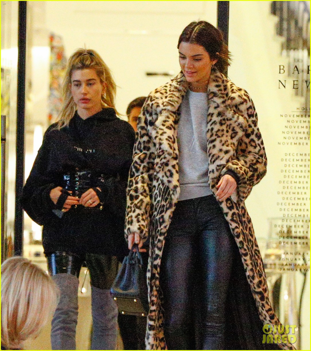 Kendall Jenner Offers Silly Gag Gift Ideas For Your Friends! | Photo