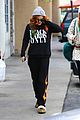 bella thorne spends christmas eve with her sister 02