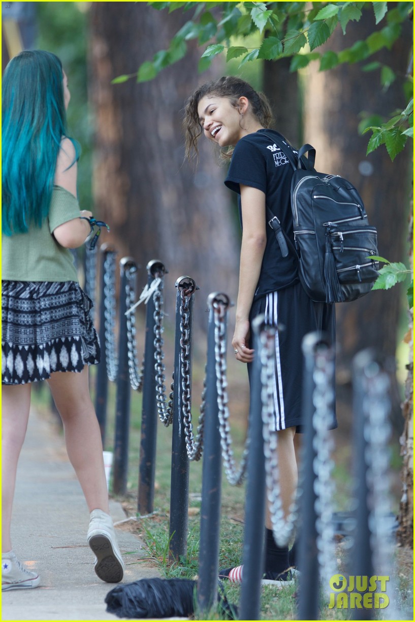 Full Sized Photo of zendaya is she playing mary jane spider man 09
