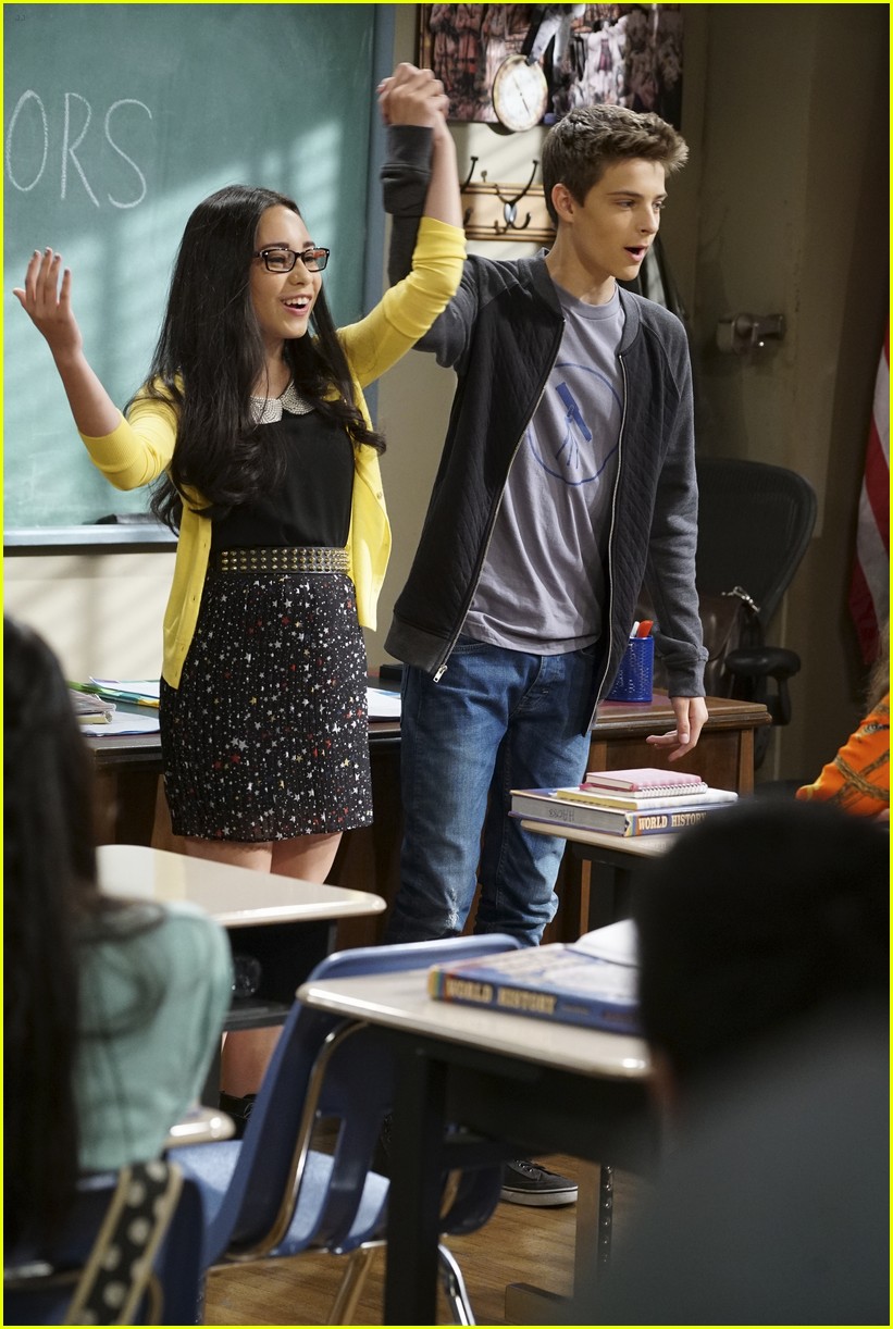 Full Sized Photo of girl meets world sweet sixteen stills 01 'Girl