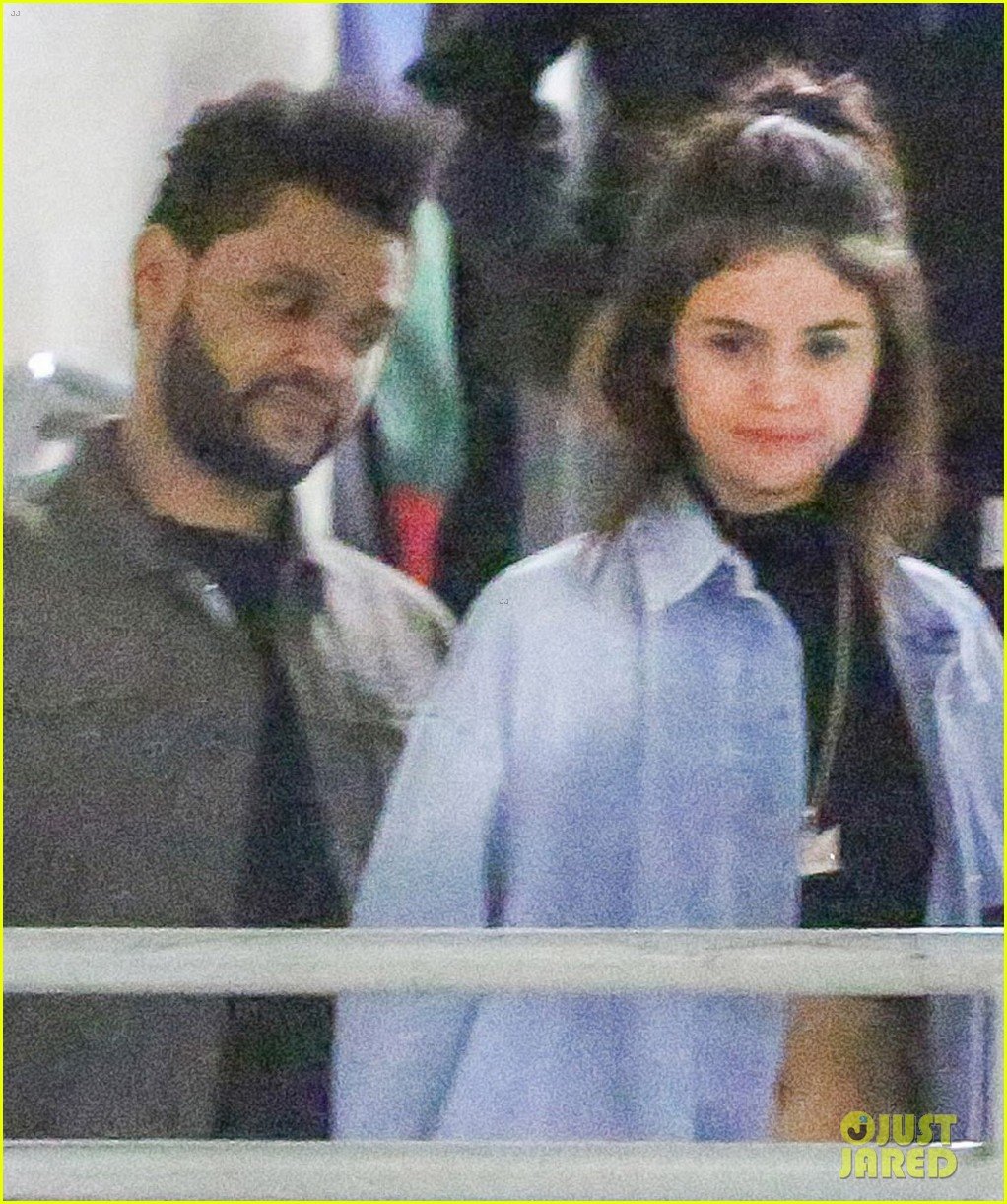 Selena Gomez Holds Hands with New Boyfriend The Weeknd After Dave ...