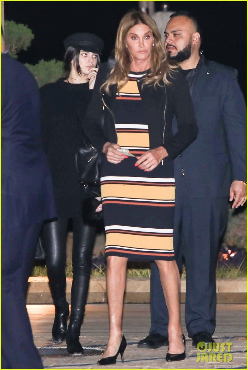 Kendall Jenner Meets Up with Caitlyn for Dinner! | Photo 1062168