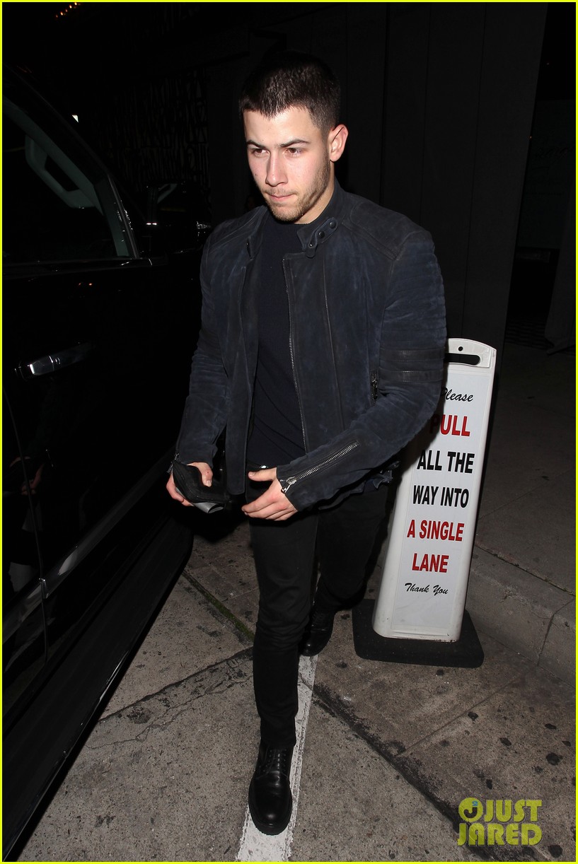 Nick Jonas Shows Off His Buff Biceps While Heading To Dinner Photo 1065030 Photo Gallery 