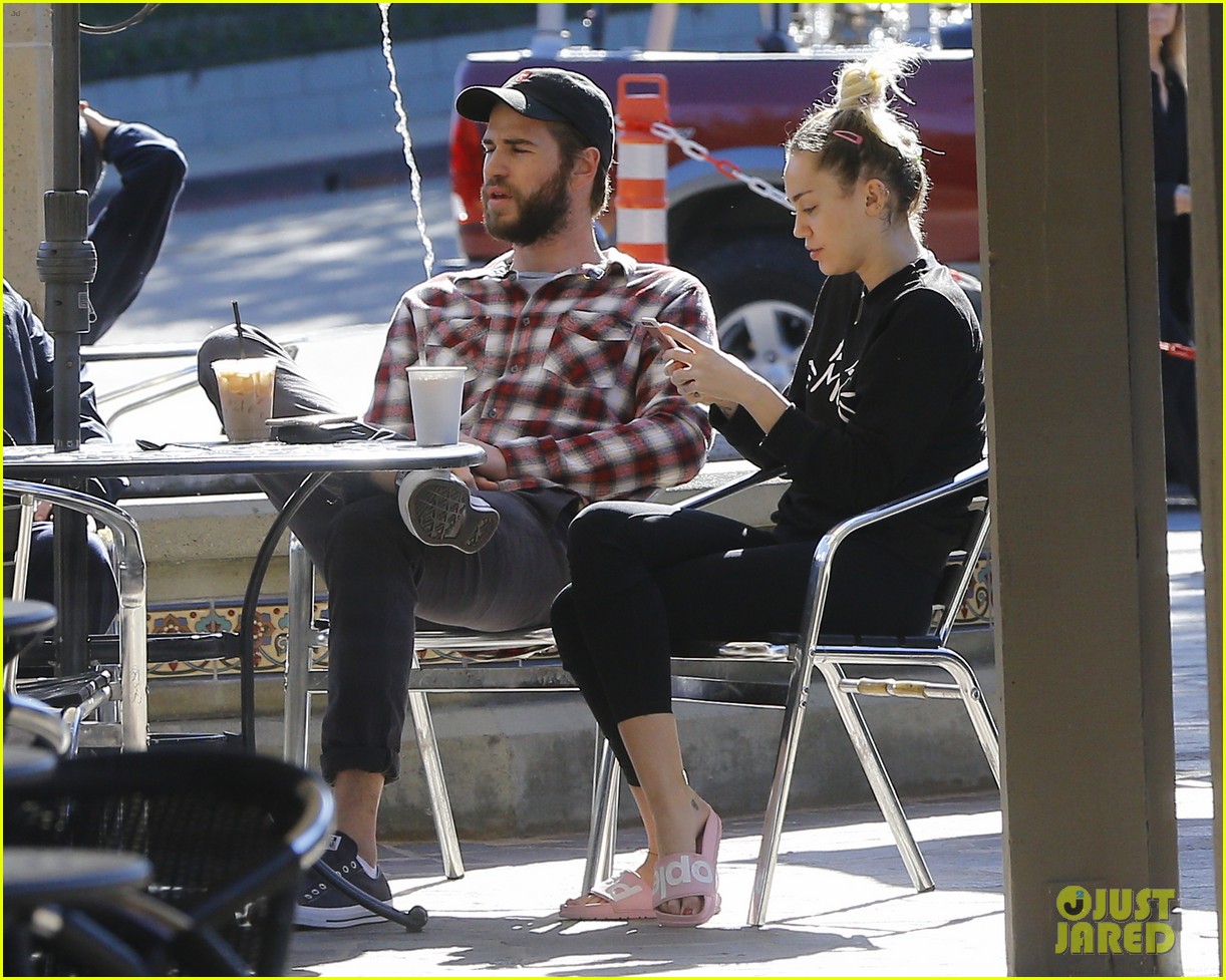 Full Sized Photo of miley cyrus liam hemsworth lunch malibu 12 | Miley