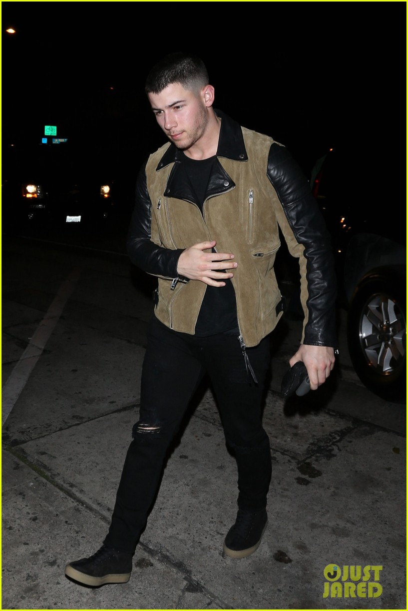Nick Jonas Gives His Best Tips For Great Style | Photo 1066500 - Photo ...