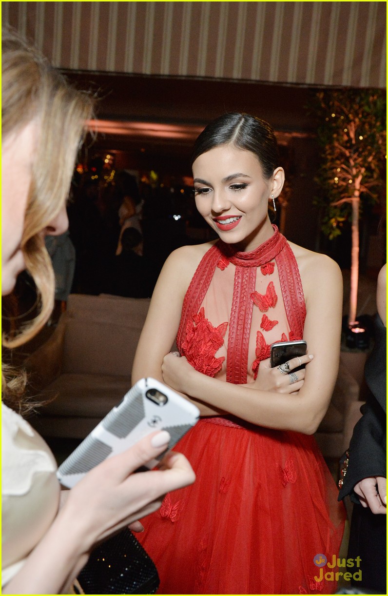 Full Sized Photo of victoria justice liz laura julianne harpers bazaar
