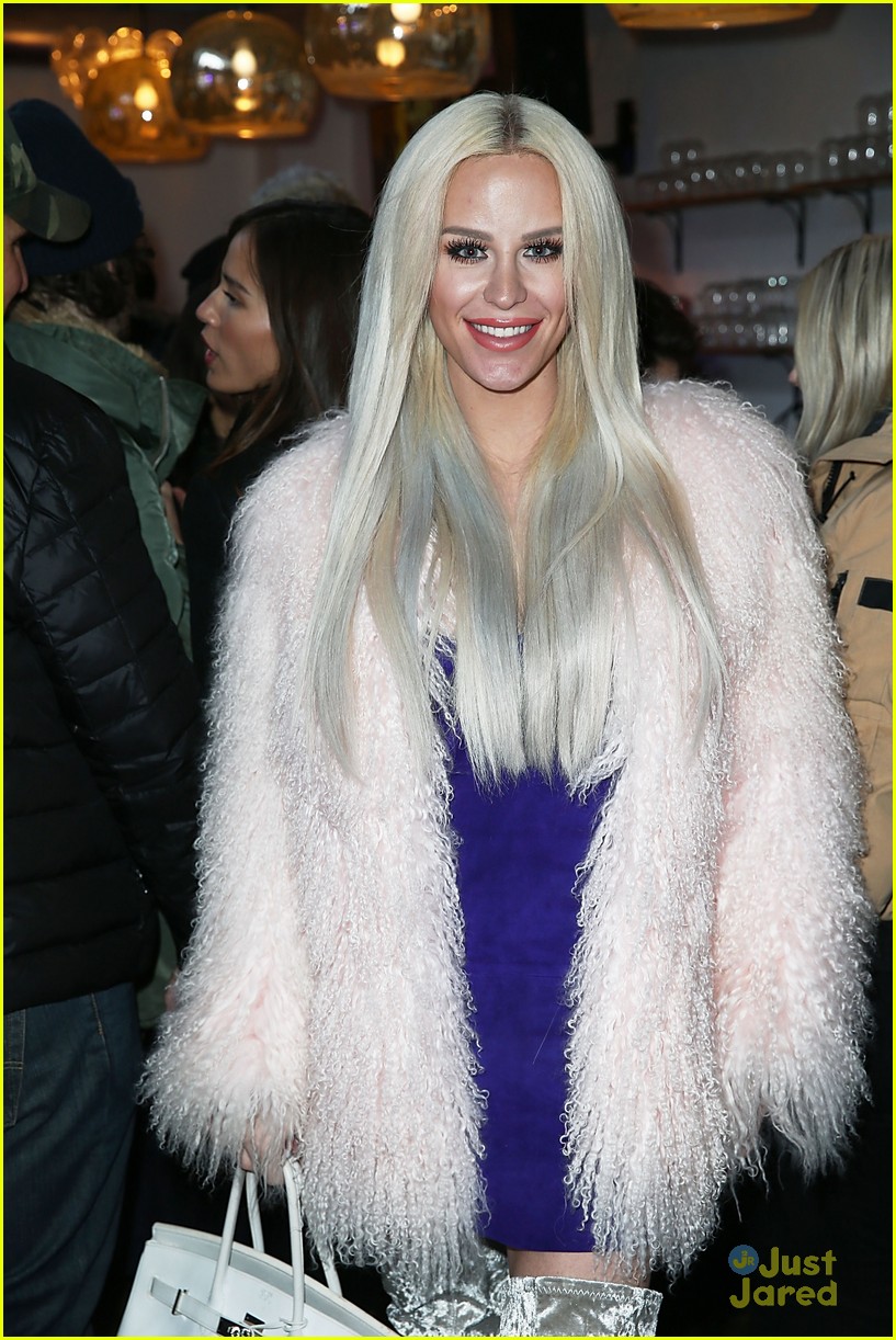 Tyler Oakley Joins Gigi Gorgeous & More at Sundance Film Festival For  Social Change Panel: Photo 1064940 | 2017 Sundance Film Festival, Eva  Gutowski, Gigi Gorgeous, Harley Quinn Smith, Meredith Foster, Tyler