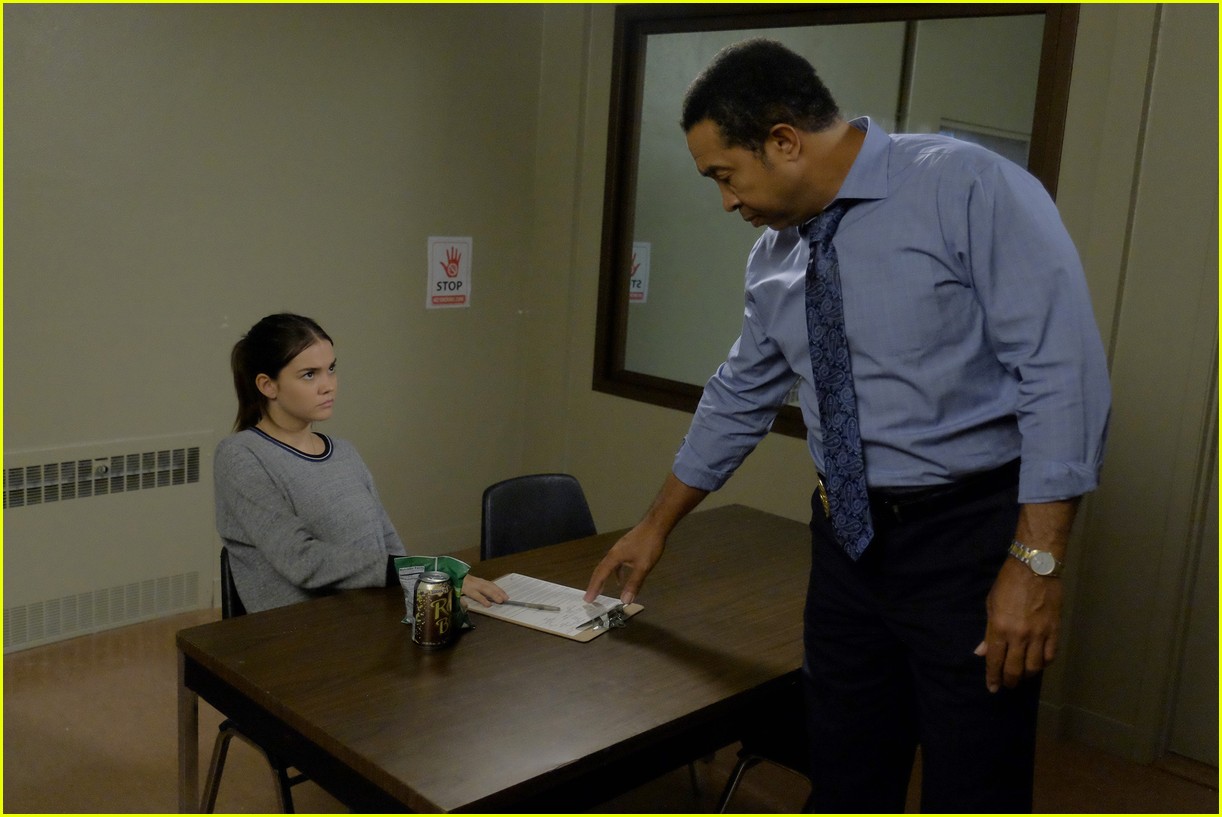 Callie Gets Arrested on 'The Fosters' Tonight Photo 1067452 Photo